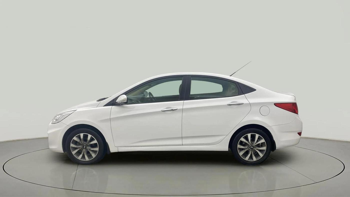 2014 Hyundai Verna FLUIDIC 1.6 CRDI SX OPT, Diesel, Manual, 62,704 km, Left Side