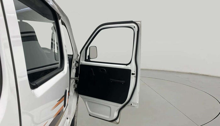 2022 Maruti Eeco 5 STR AC (O), Petrol, Manual, 11,636 km, RHS Front Door