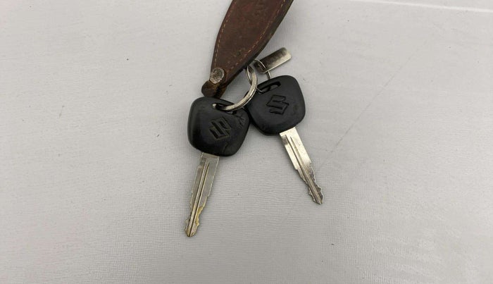 2022 Maruti Eeco 5 STR AC (O), Petrol, Manual, 11,636 km, Key Close Up