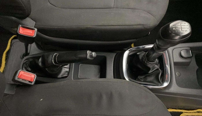 2016 Renault Kwid RXL, Petrol, Manual, 52,803 km, Gear Lever
