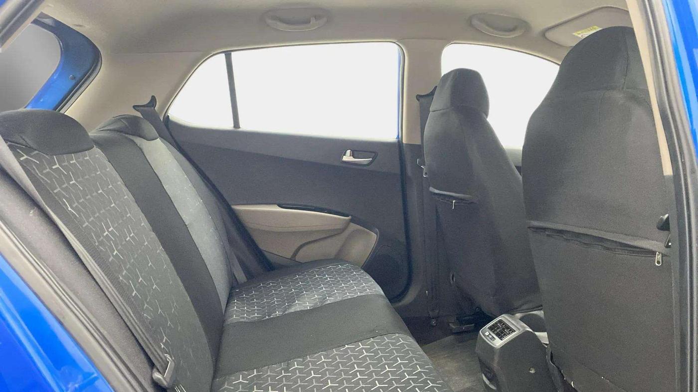 2018 Hyundai Grand i10 SPORTZ AT 1.2 KAPPA VTVT, Petrol, Automatic, 30,669 km, Right Side Rear Door Cabin