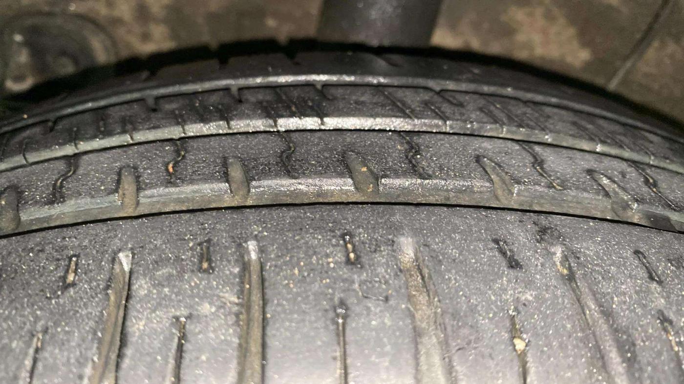 2018 Hyundai Grand i10 SPORTZ AT 1.2 KAPPA VTVT, Petrol, Automatic, 30,669 km, Right Rear Tyre Tread