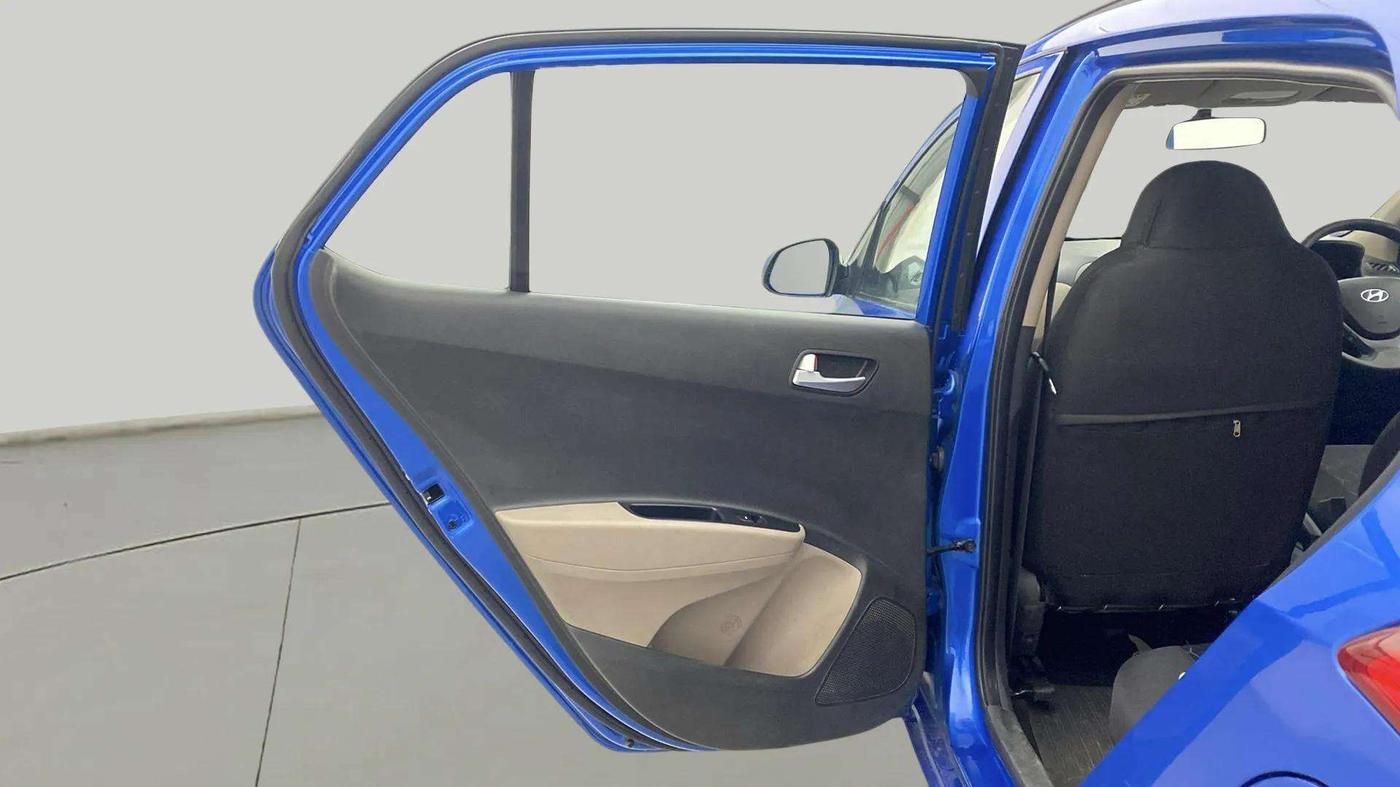 2018 Hyundai Grand i10 SPORTZ AT 1.2 KAPPA VTVT, Petrol, Automatic, 30,669 km, LHS Rear Door