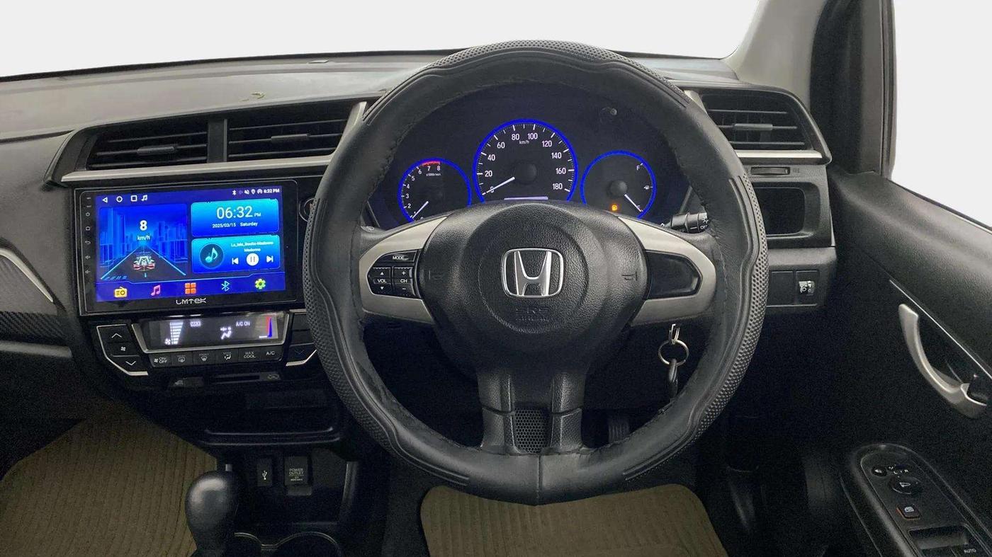 2016 Honda Brio VX AT, Petrol, Automatic, 74,058 km, Steering Wheel Close Up
