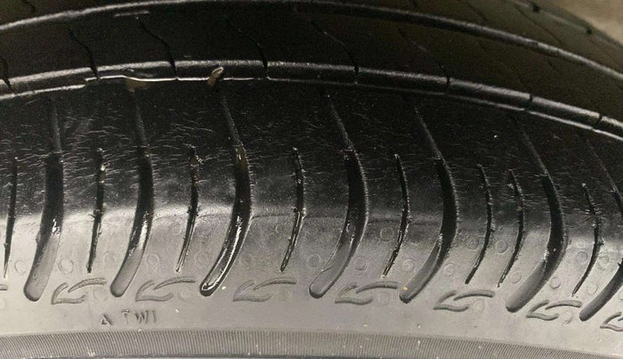 2022 Maruti New Wagon-R VXI CNG 1.0, CNG, Manual, 36,382 km, Left Front Tyre Tread