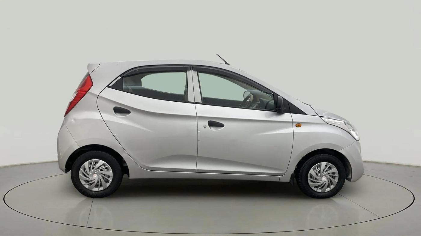 2014 Hyundai Eon D-LITE+, Petrol, Manual, 26,250 km, Right Side View