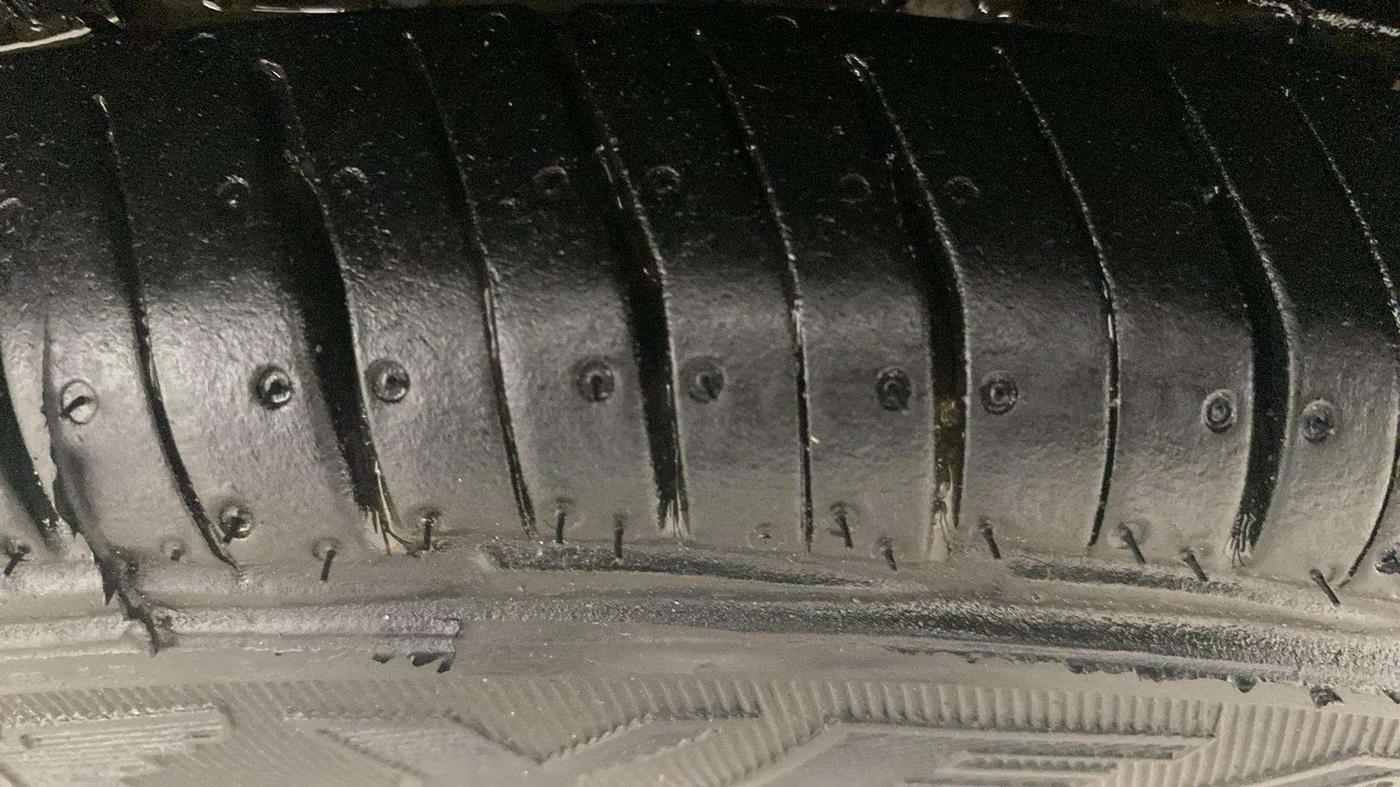 2014 Hyundai Eon D-LITE+, Petrol, Manual, 26,250 km, Right Front Tyre Tread