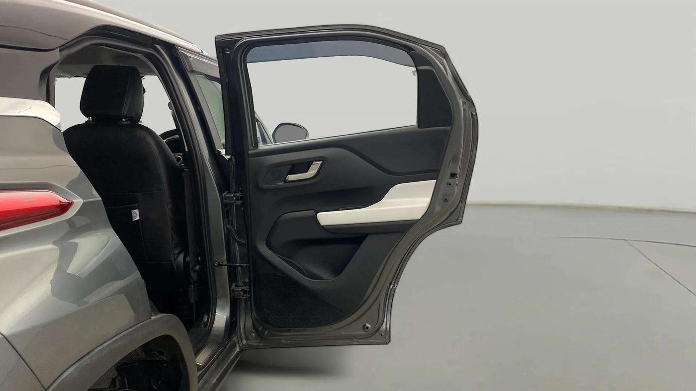 2024 Tata PUNCH CREATIVE  AMT, Petrol, Automatic, 11,842 km, RHS Rear Door