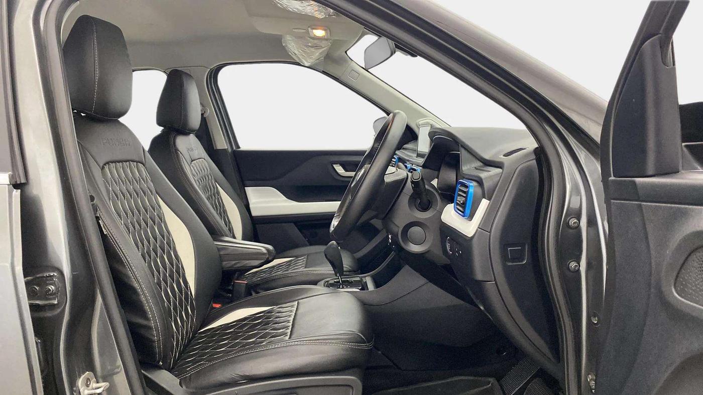 2024 Tata PUNCH CREATIVE  AMT, Petrol, Automatic, 11,842 km, Right Side Front Door Cabin