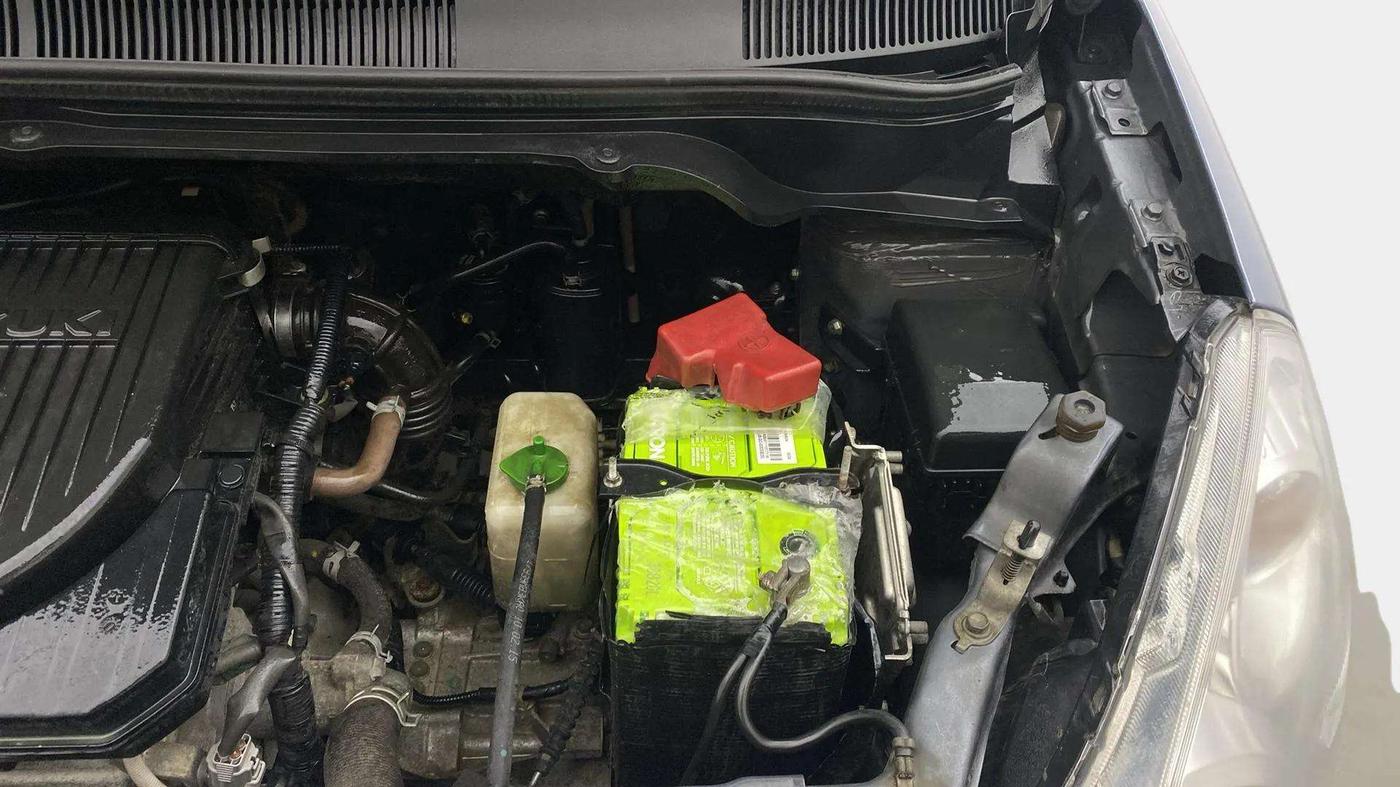 2015 Maruti Ritz VXI, Petrol, Manual, 36,438 km, Engine View - Left