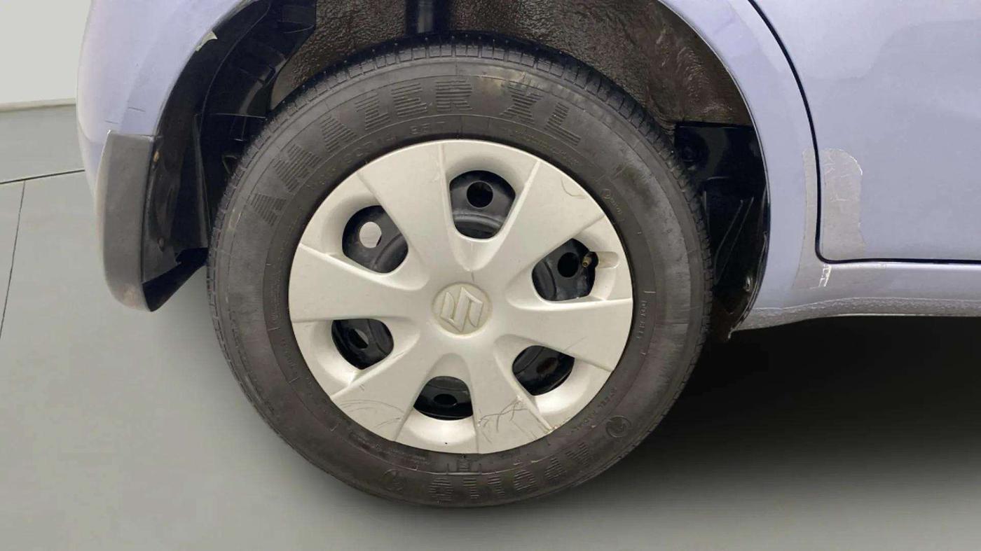 2015 Maruti Ritz VXI, Petrol, Manual, 36,438 km, Right Rear Wheel