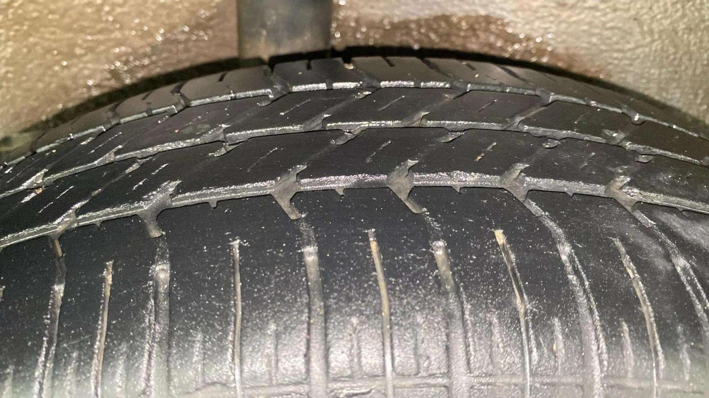 2015 Maruti Ritz VXI, Petrol, Manual, 36,438 km, Right Rear Tyre Tread