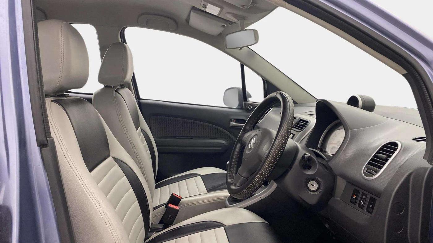 2015 Maruti Ritz VXI, Petrol, Manual, 36,438 km, Right Side Front Door Cabin