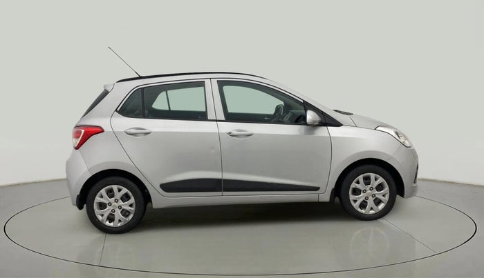 2016 Hyundai Grand i10 SPORTZ 1.2 KAPPA VTVT, Petrol, Manual, 70,045 km, Right Side View