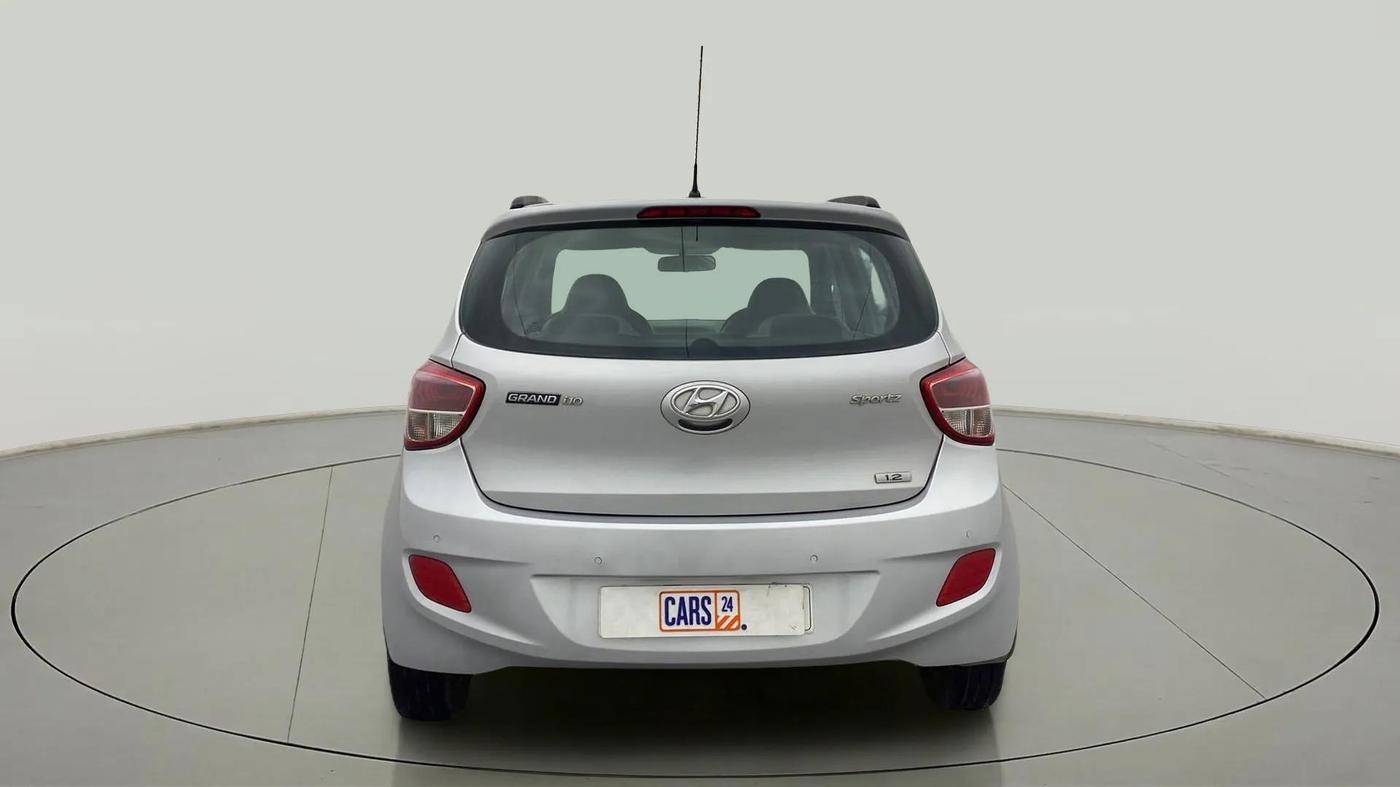 2016 Hyundai Grand i10 SPORTZ 1.2 KAPPA VTVT, Petrol, Manual, 70,045 km, Back/Rear