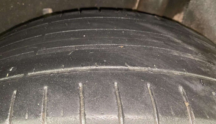 2020 Maruti Baleno ZETA PETROL 1.2, Petrol, Manual, 74,284 km, Left Rear Tyre Tread
