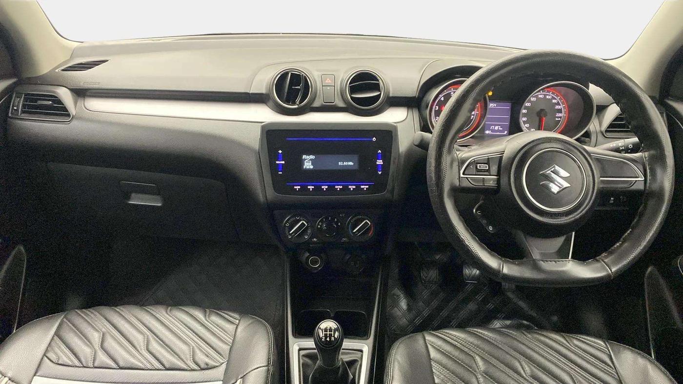 2023 Maruti Swift VXI, Petrol, Manual, 17,684 km, Dashboard
