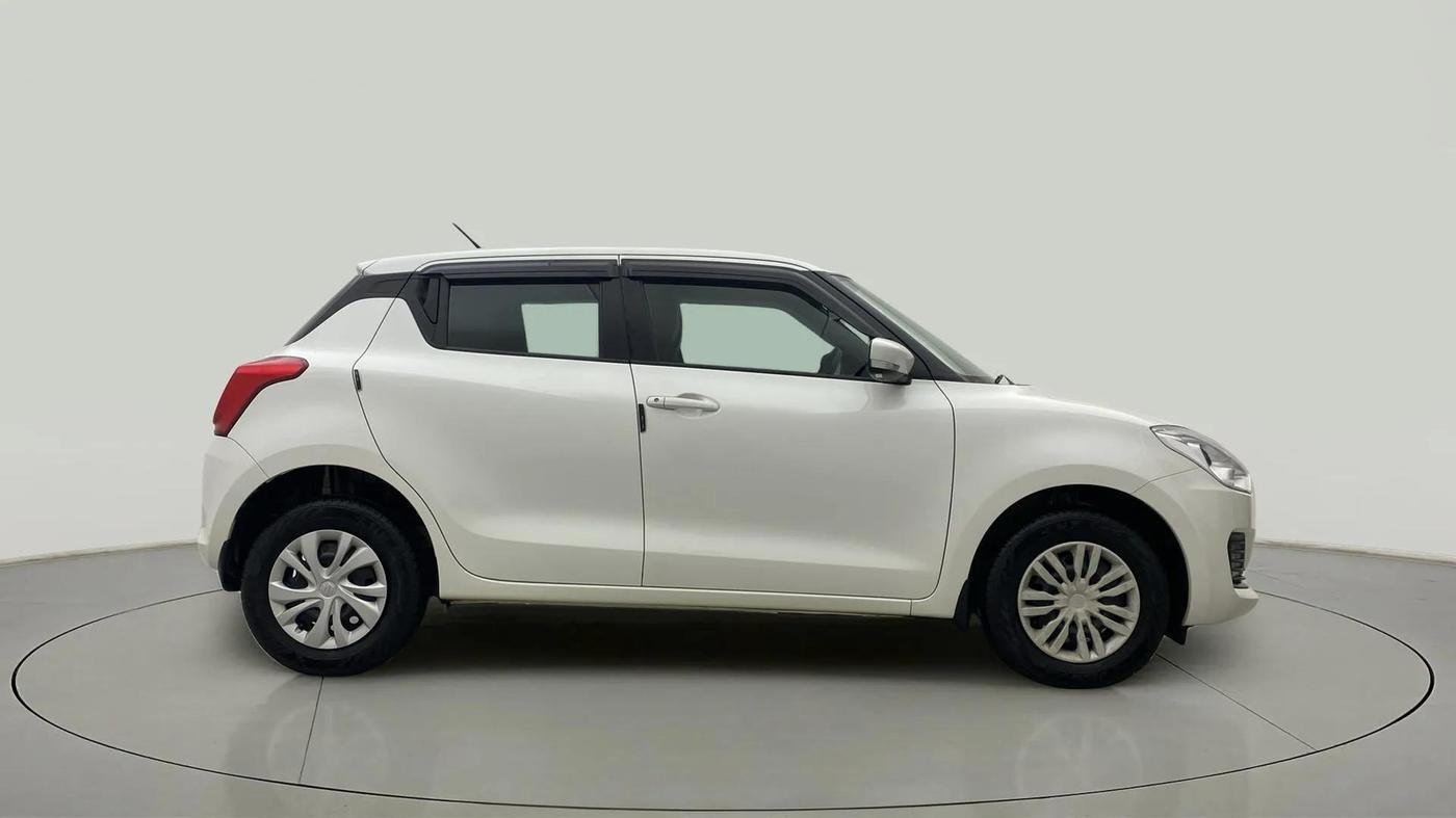 2023 Maruti Swift VXI, Petrol, Manual, 17,684 km, Right Side View