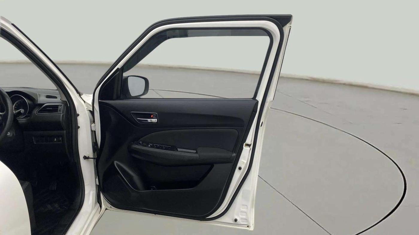 2023 Maruti Swift VXI, Petrol, Manual, 17,684 km, RHS Front Door
