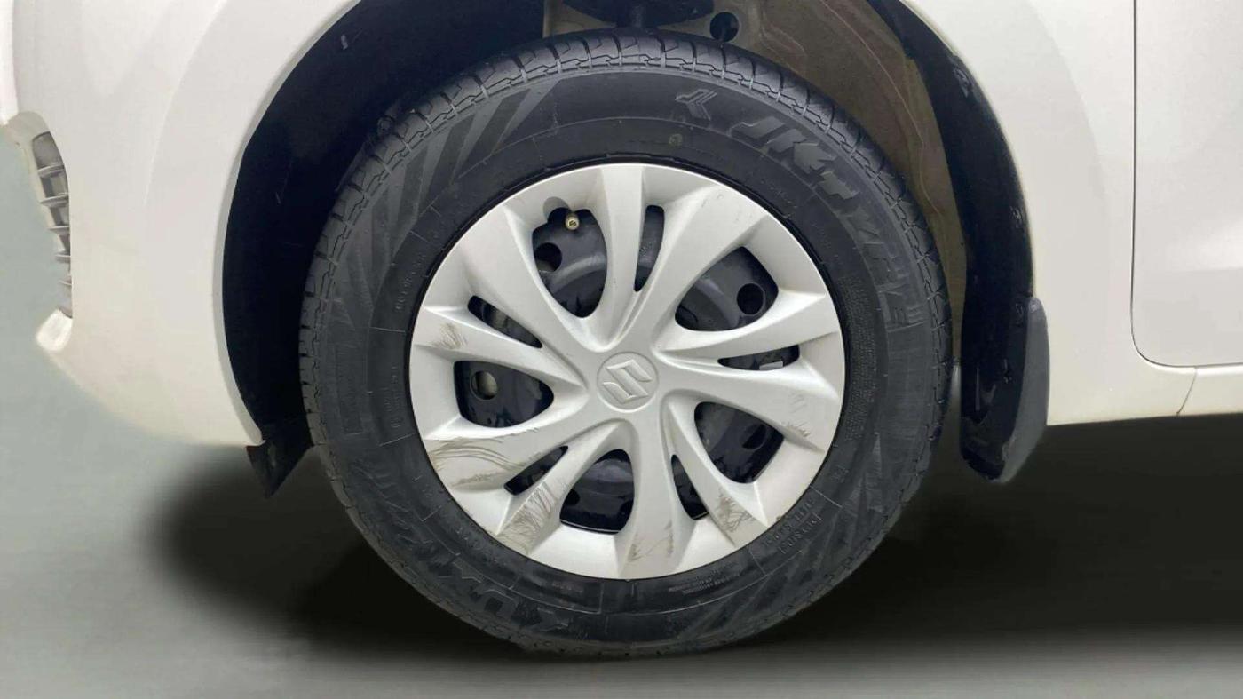 2023 Maruti Swift VXI, Petrol, Manual, 17,684 km, Left Front Wheel