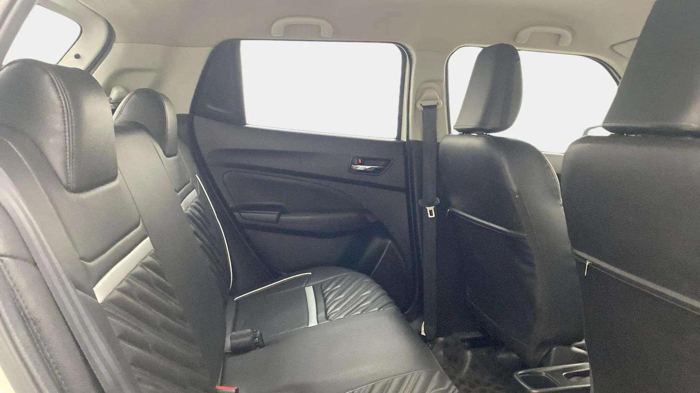 2023 Maruti Swift VXI, Petrol, Manual, 17,684 km, Right Side Rear Door Cabin