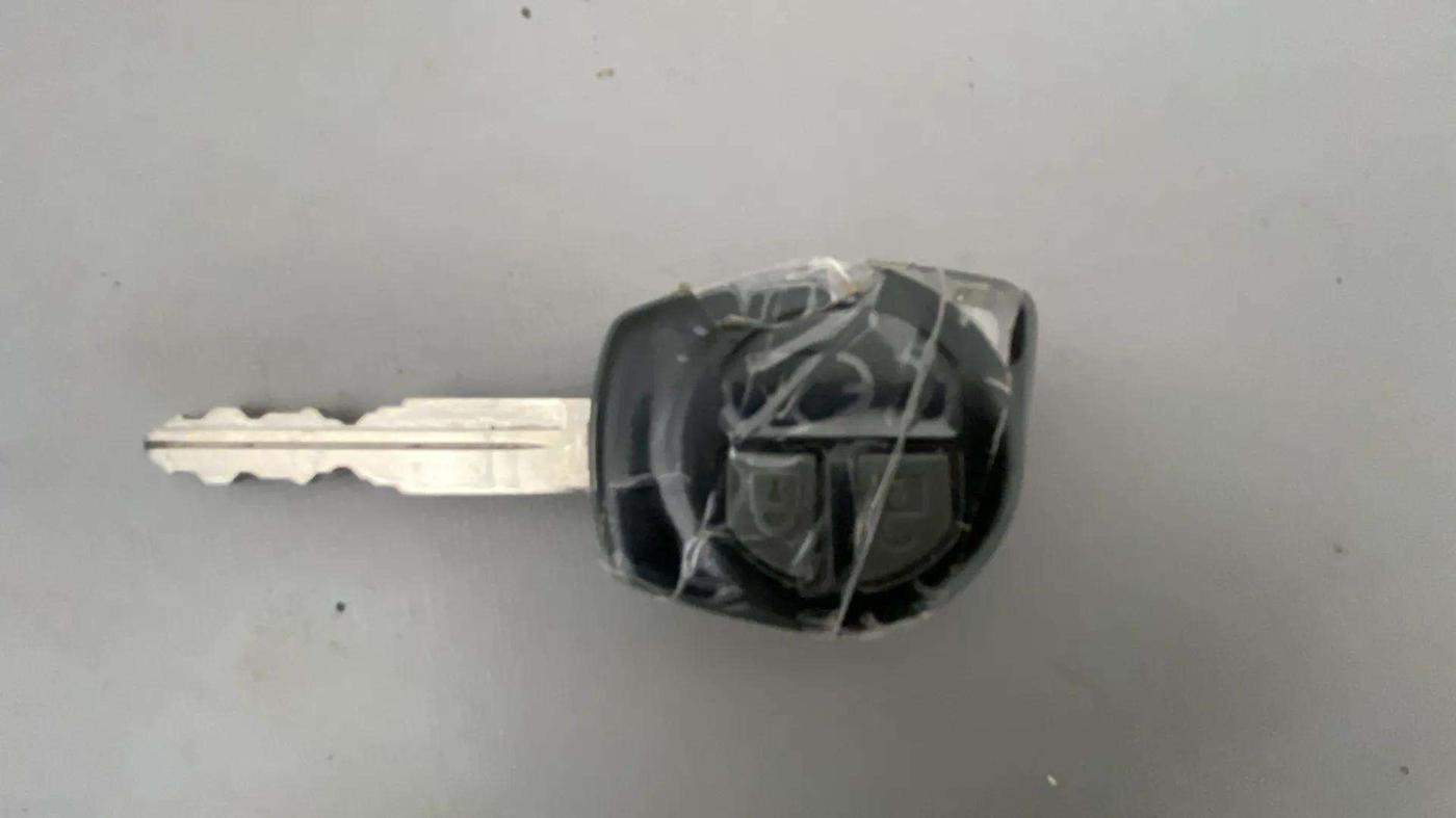 2023 Maruti Swift VXI, Petrol, Manual, 17,684 km, Key Close Up