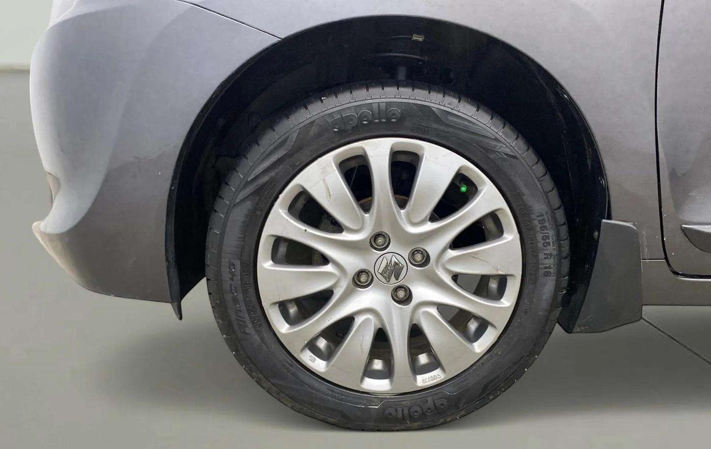 2018 Maruti Baleno ALPHA PETROL 1.2, Petrol, Manual, 52,698 km, Left Front Wheel