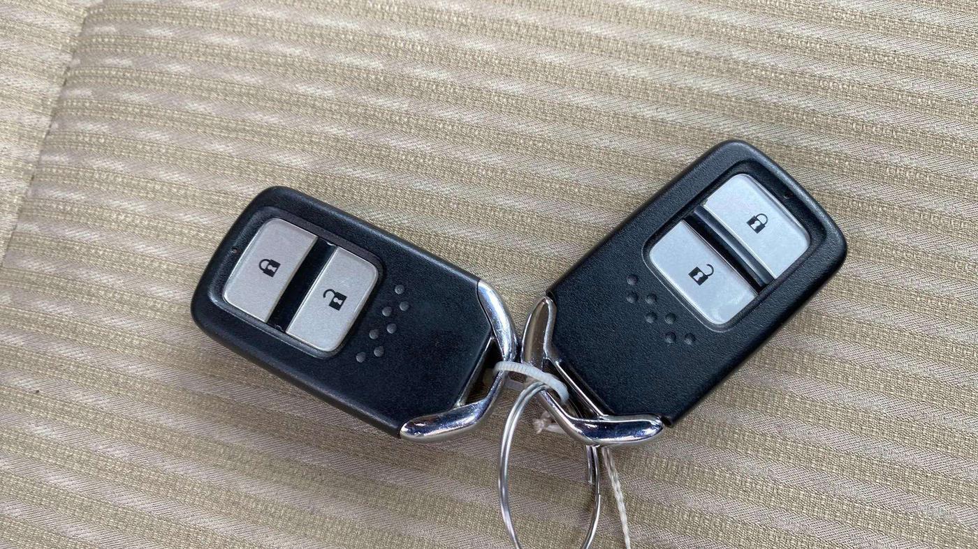 2019 Honda Jazz 1.2L I-VTEC VX CVT, Petrol, Automatic, 19,455 km, Key Close Up