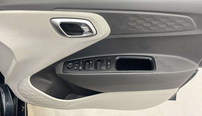 2022 Hyundai GRAND I10 NIOS SPORTZ AMT 1.2 KAPPA VTVT, Petrol, Automatic, 12,930 km, Driver Side Door Panels Control