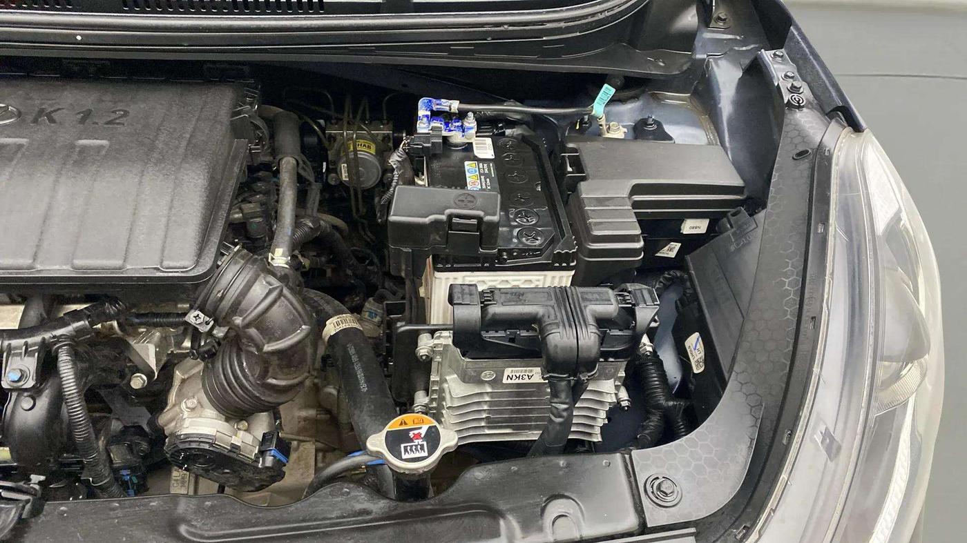 2022 Hyundai GRAND I10 NIOS SPORTZ AMT 1.2 KAPPA VTVT, Petrol, Automatic, 12,930 km, Engine View - Left