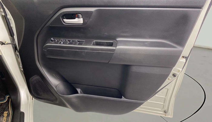 2021 Maruti New Wagon-R ZXI 1.2, Petrol, Manual, 14,220 km, Driver Side Door Panels Control