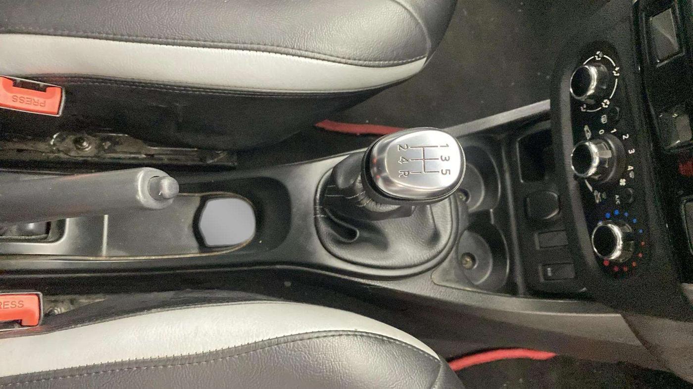 2019 Renault Duster 85 PS RXS MT DIESEL, Diesel, Manual, 56,133 km, Gear Lever