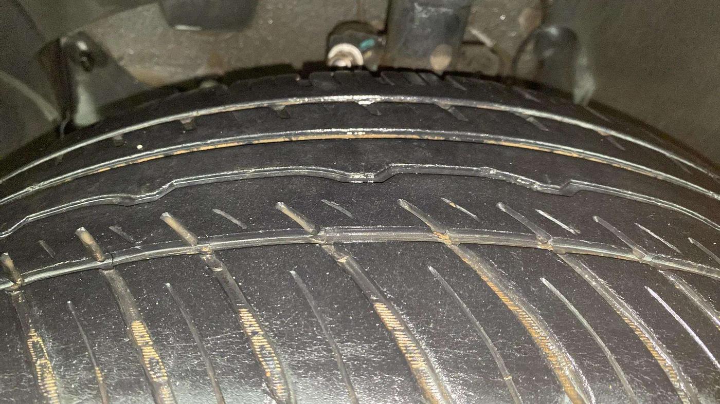 2019 Renault Duster 85 PS RXS MT DIESEL, Diesel, Manual, 56,133 km, Left Front Tyre Tread