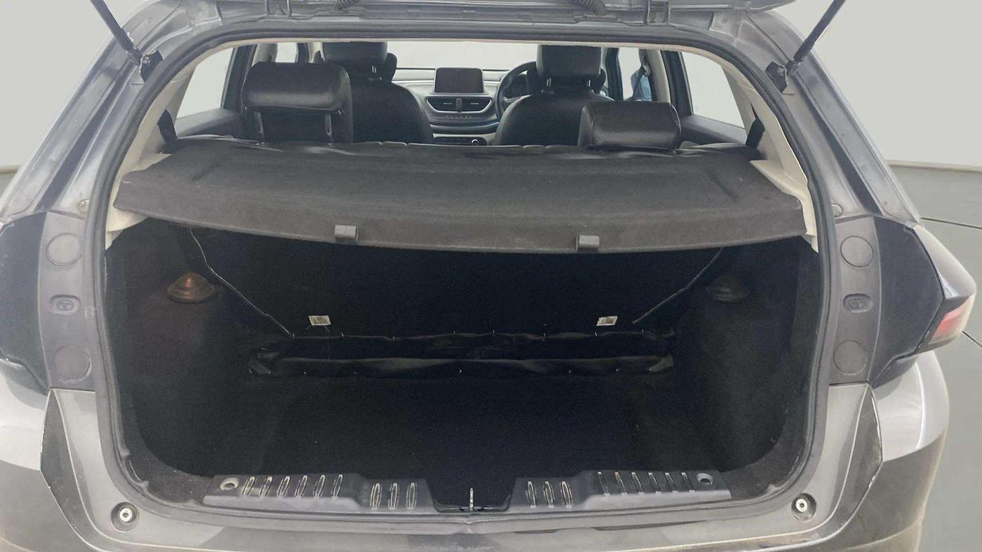 2022 Tata ALTROZ XZ DIESEL, Diesel, Manual, 67,563 km, Boot Open Zoomed View