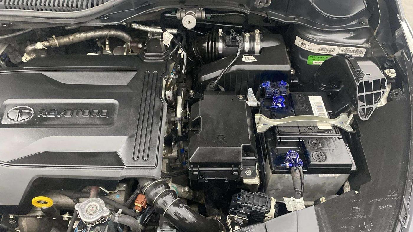 2022 Tata ALTROZ XZ DIESEL, Diesel, Manual, 67,563 km, Engine View - Left