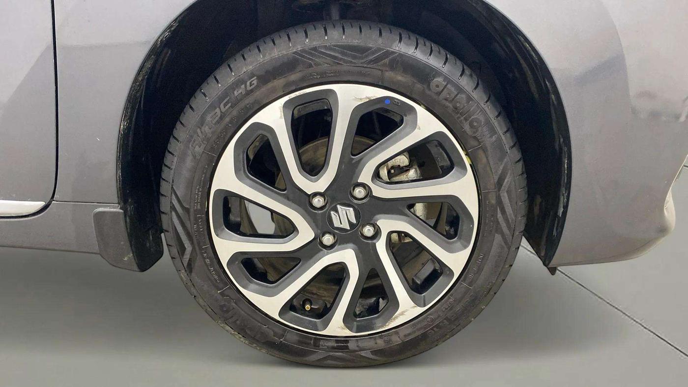 2022 Maruti Baleno ALPHA 1.2 AGS, Petrol, Automatic, 4,397 km, Right Front Wheel