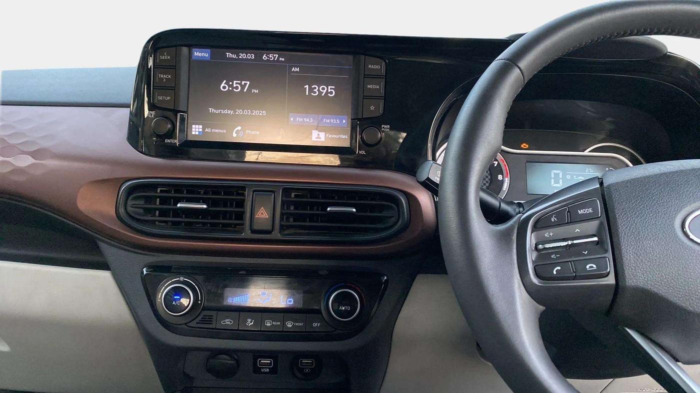 2022 Hyundai AURA SX 1.2 (O), Petrol, Manual, 38,433 km, Air Conditioner