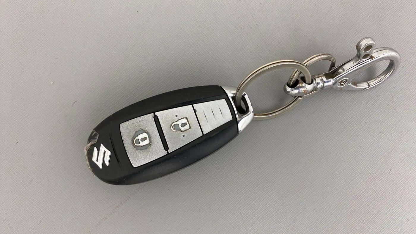 2019 Maruti IGNIS ZETA 1.2, Petrol, Manual, 86,323 km, Key Close Up