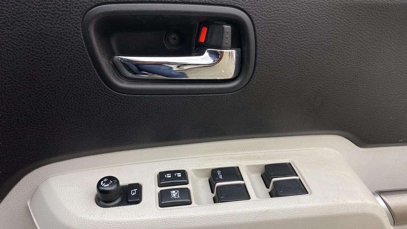 2019 Maruti IGNIS ZETA 1.2, Petrol, Manual, 86,323 km, Driver Side Door Panels Control