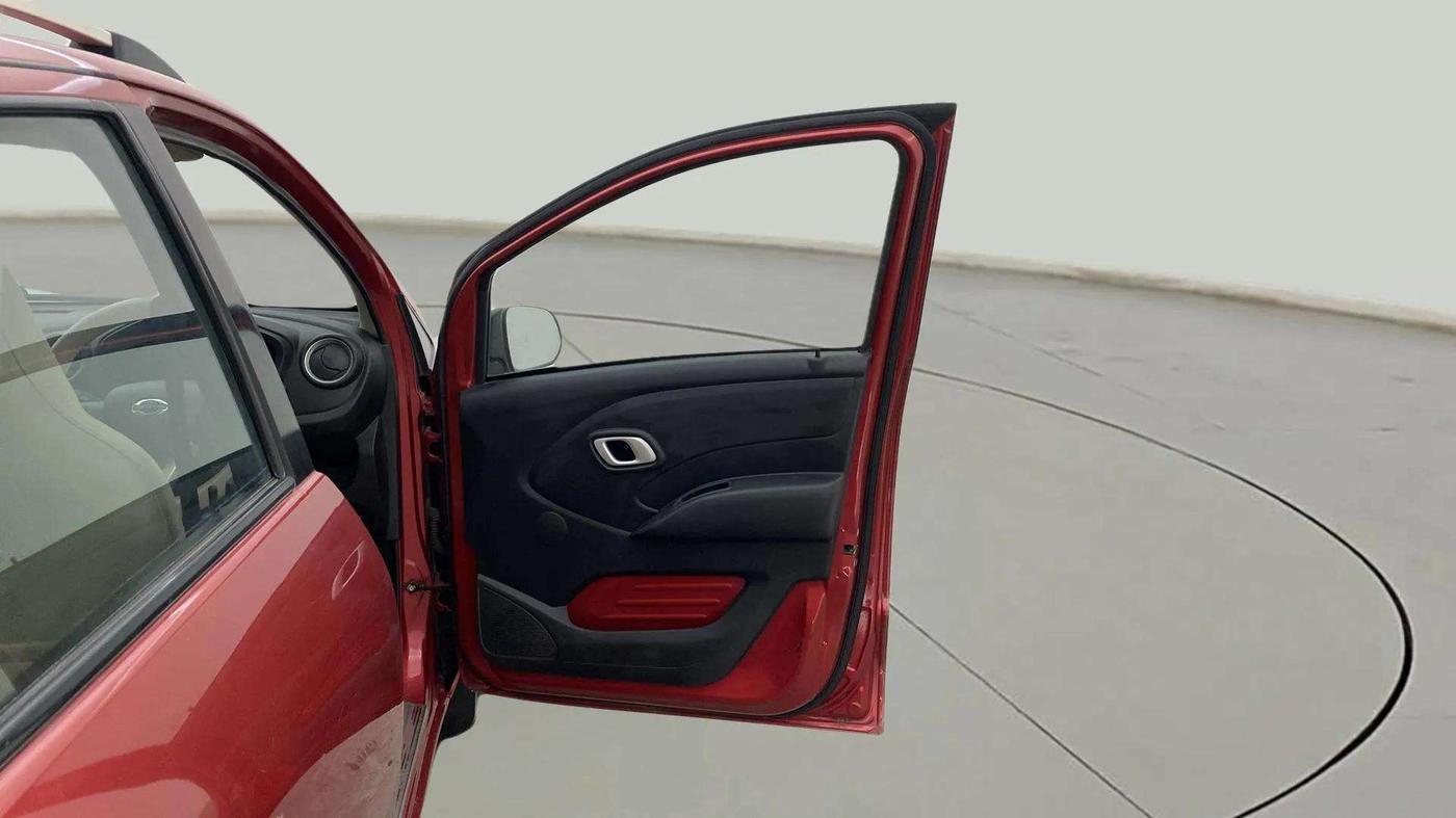 2018 Datsun Redi Go T(O) 1.0, Petrol, Manual, 40,054 km, RHS Front Door