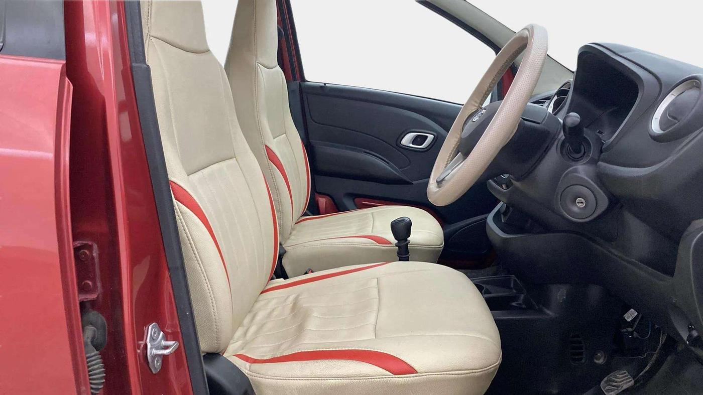 2018 Datsun Redi Go T(O) 1.0, Petrol, Manual, 40,054 km, Right Side Front Door Cabin