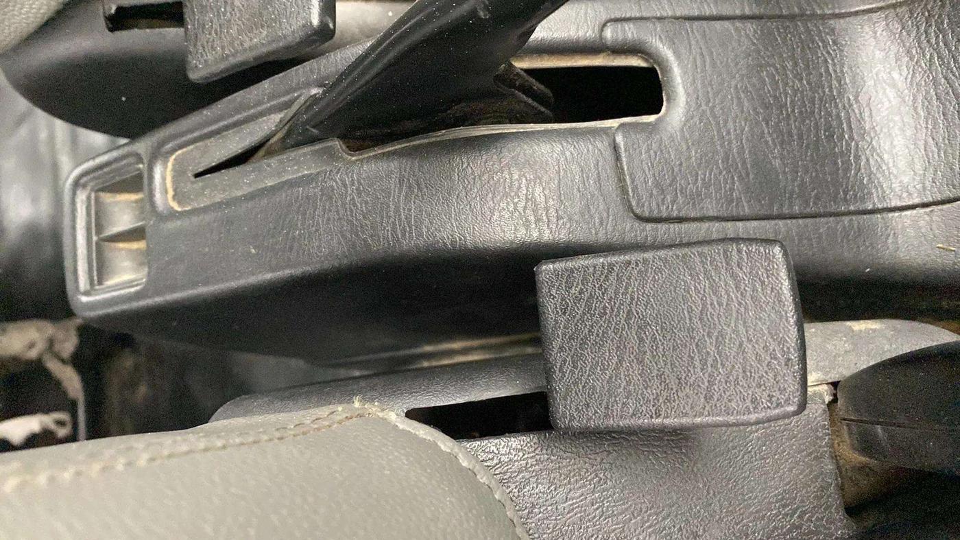 2021 Maruti Eeco 7 STR, Petrol, Manual, 17,924 km, Driver Side Adjustment Panel