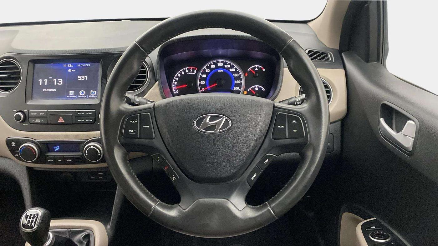 2017 Hyundai Grand i10 ASTA 1.2 KAPPA VTVT, Petrol, Manual, 29,278 km, Steering Wheel Close Up
