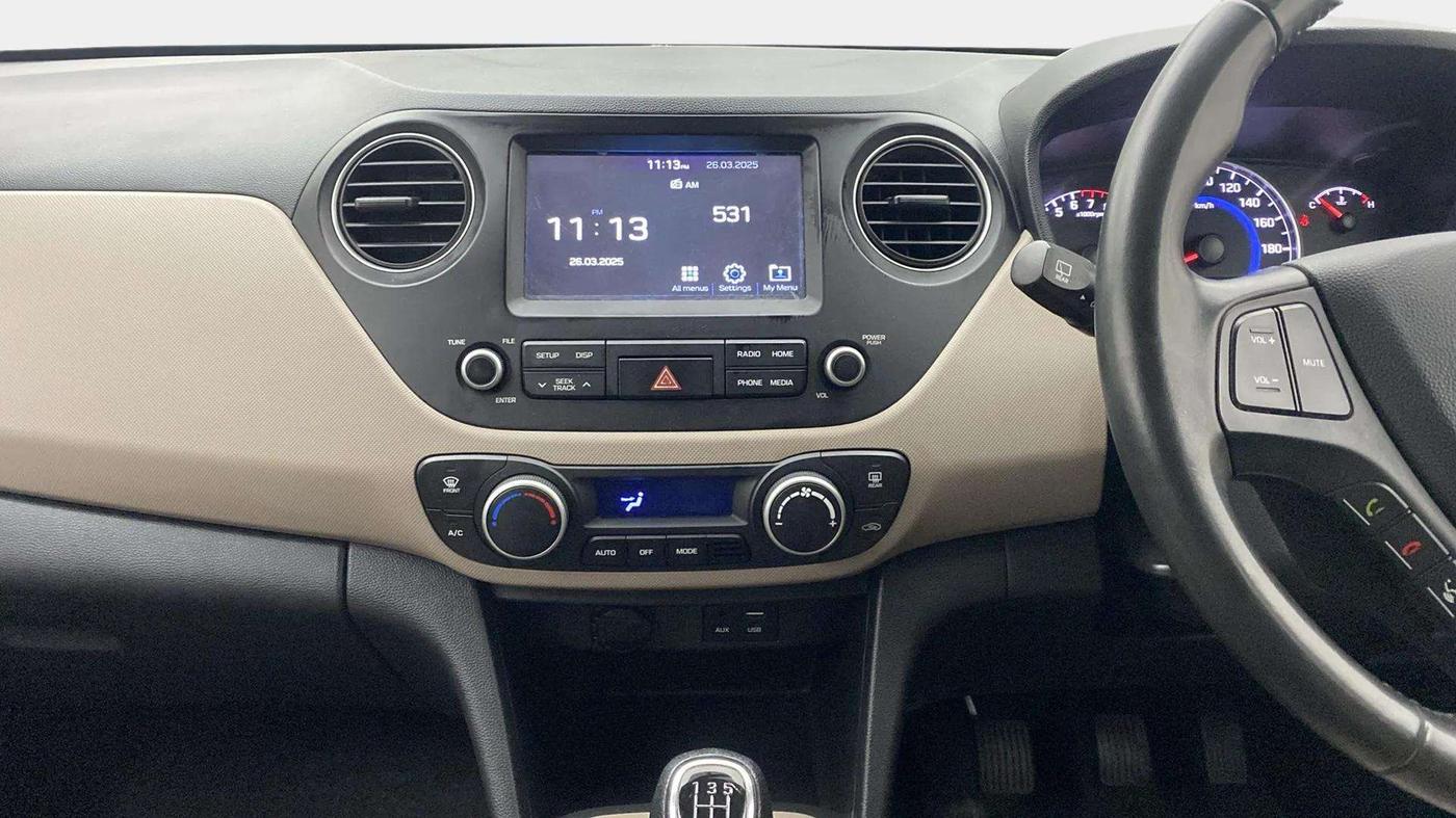 2017 Hyundai Grand i10 ASTA 1.2 KAPPA VTVT, Petrol, Manual, 29,278 km, Air Conditioner