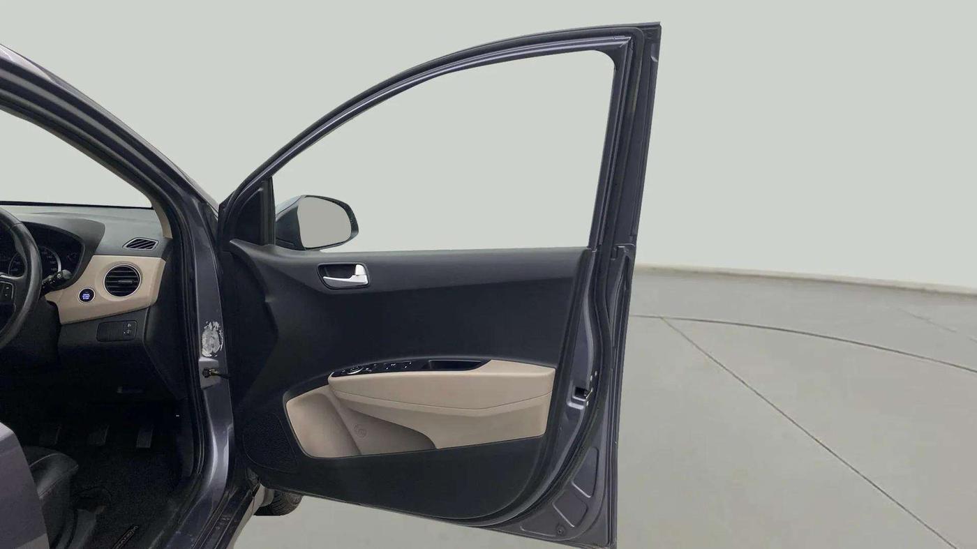 2017 Hyundai Grand i10 ASTA 1.2 KAPPA VTVT, Petrol, Manual, 29,278 km, RHS Front Door