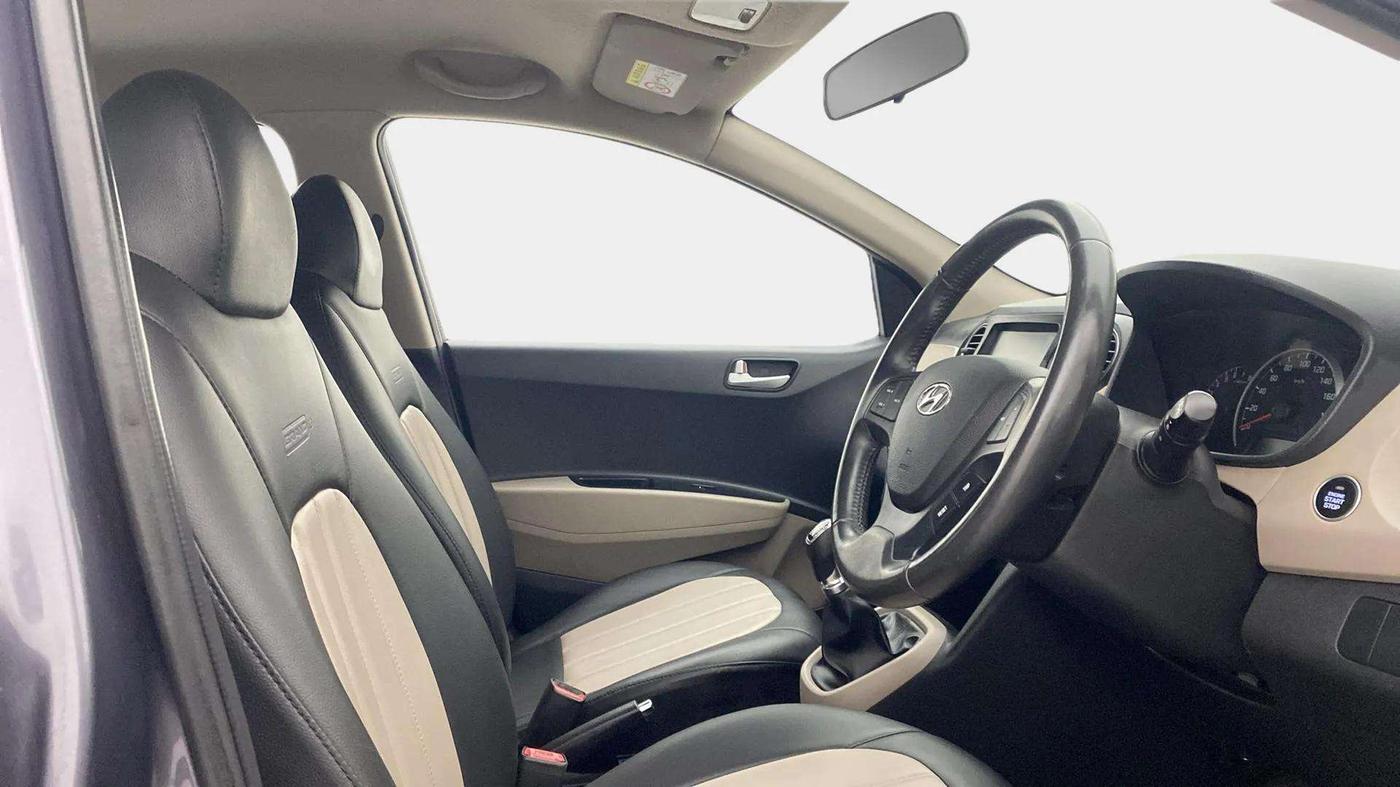 2017 Hyundai Grand i10 ASTA 1.2 KAPPA VTVT, Petrol, Manual, 29,278 km, Right Side Front Door Cabin