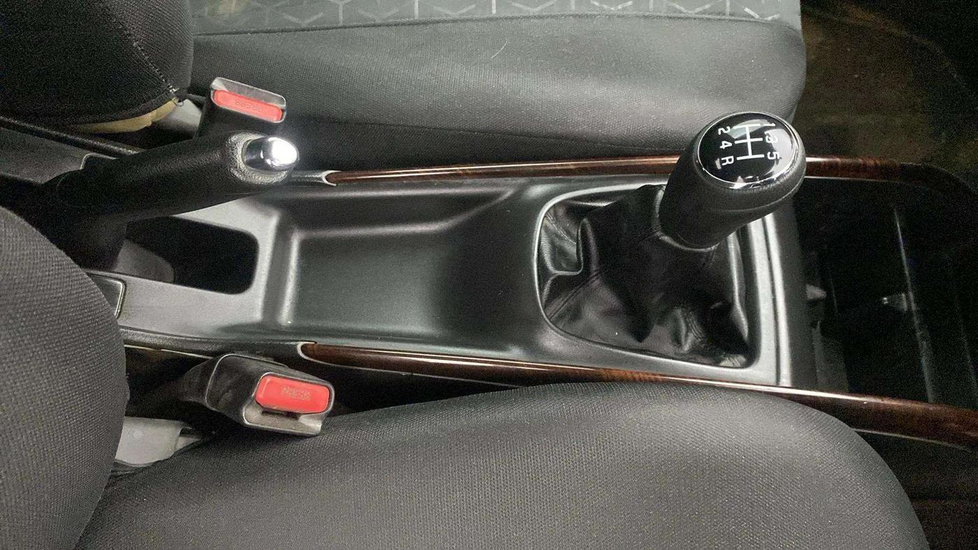 2017 Maruti Baleno ALPHA DIESEL 1.3, Diesel, Manual, 57,653 km, Gear Lever