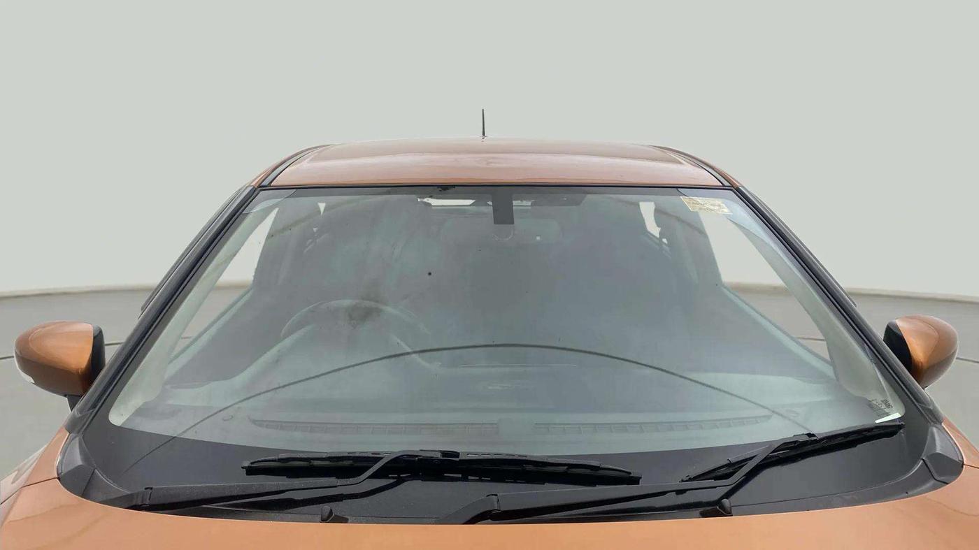 2017 Maruti Baleno ALPHA DIESEL 1.3, Diesel, Manual, 57,653 km, Front Windshield