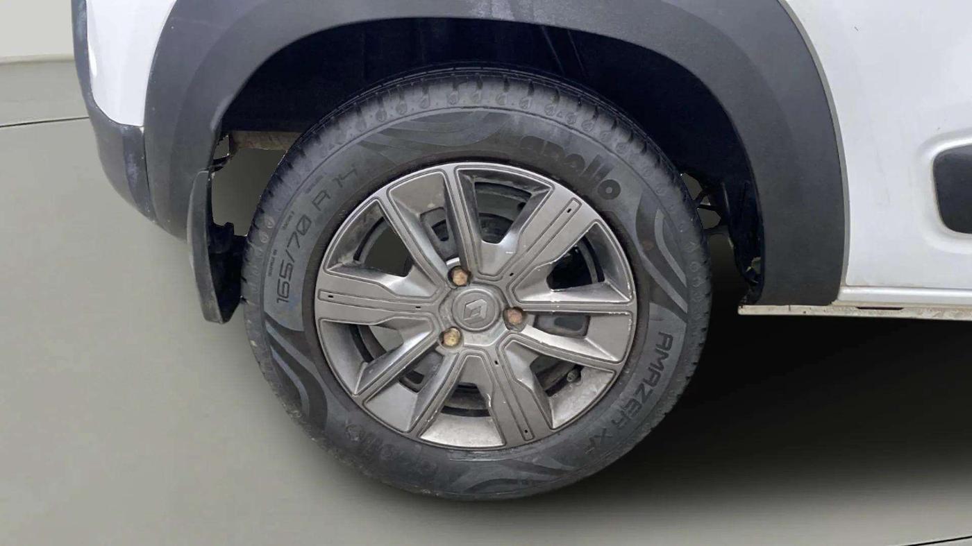 2021 Renault Kwid CLIMBER 1.0 (O) DUAL TONE, Petrol, Manual, 11,026 km, Right Rear Wheel