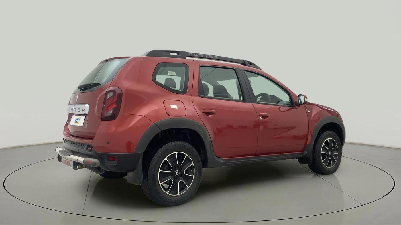 2018 Renault Duster RXS PETROL, Petrol, Manual, 46,760 km, Right Back Diagonal
